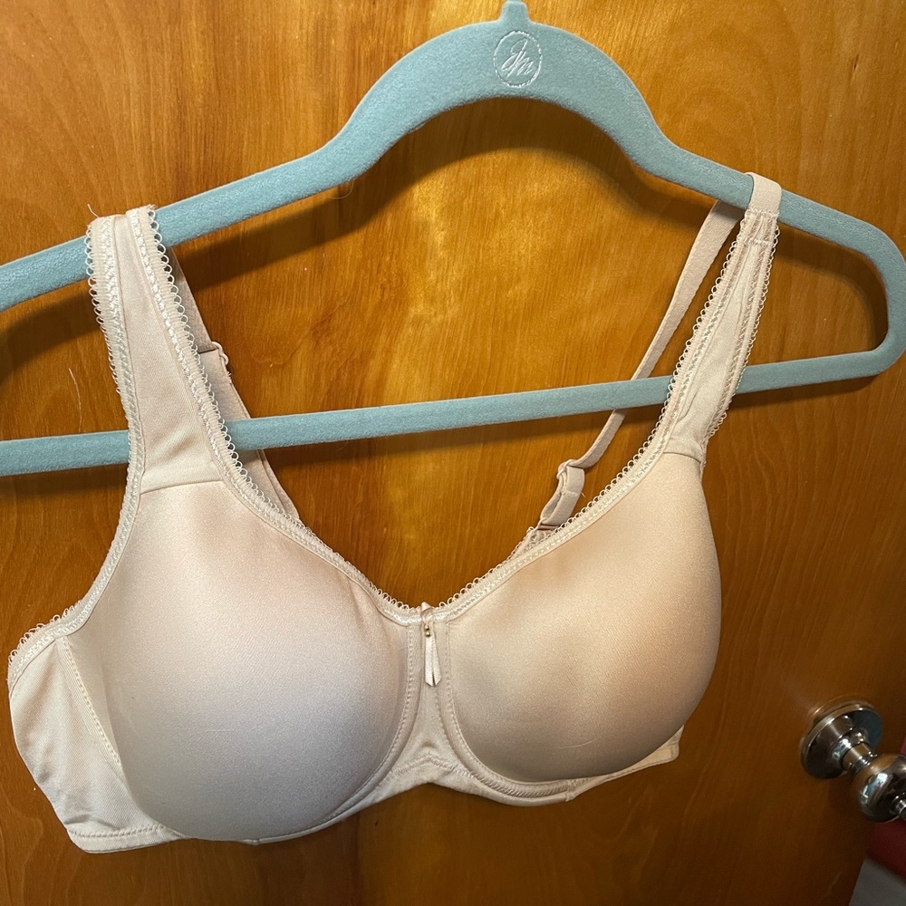 Wacoal 40C Beige underwire bra